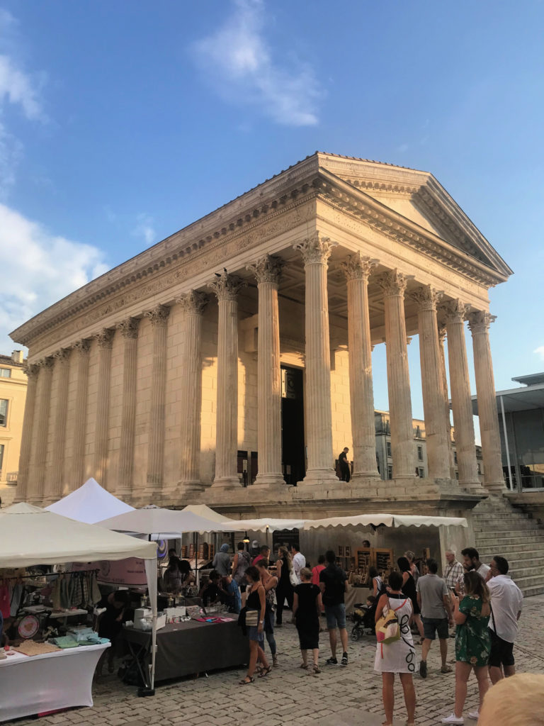 Spectacular architectural sites in provence France_la maison carree