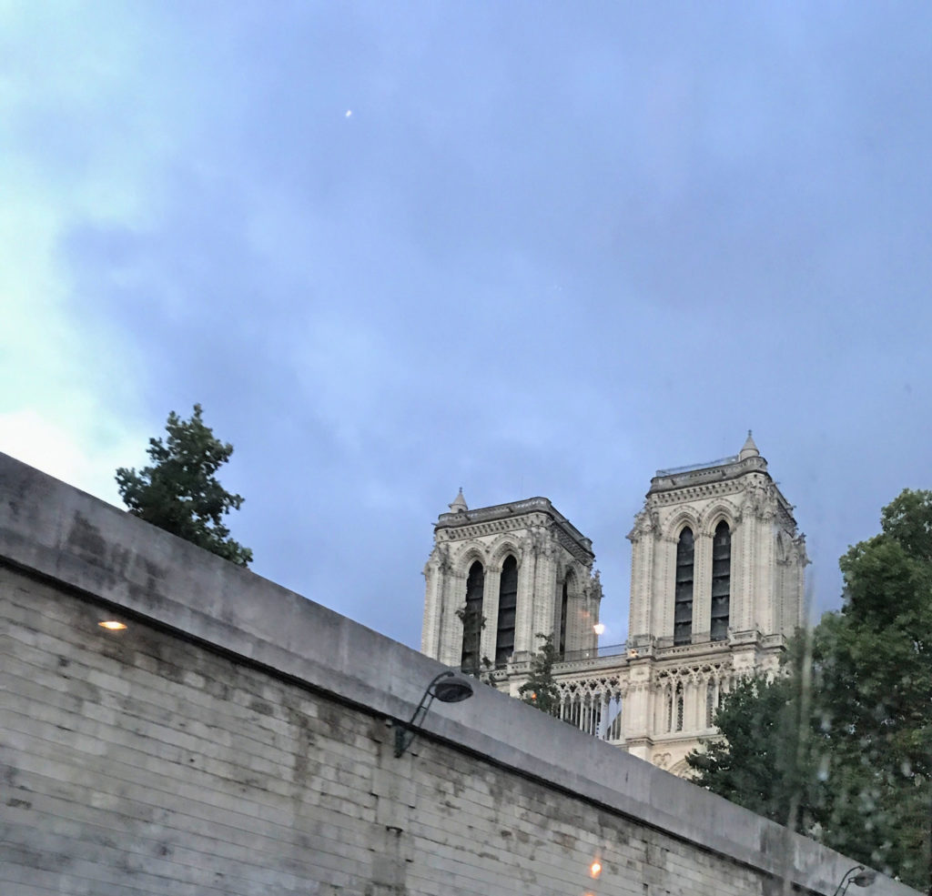 notre dame de paris cathedral_facade_1_gscinparis