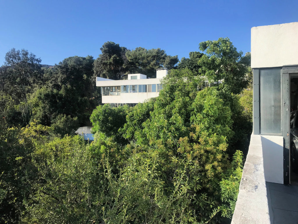 View of the Lovell House from the garage gscinparis