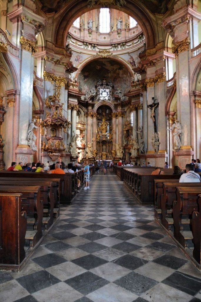 PRAGUE_StNicholasChurch_gscinparis