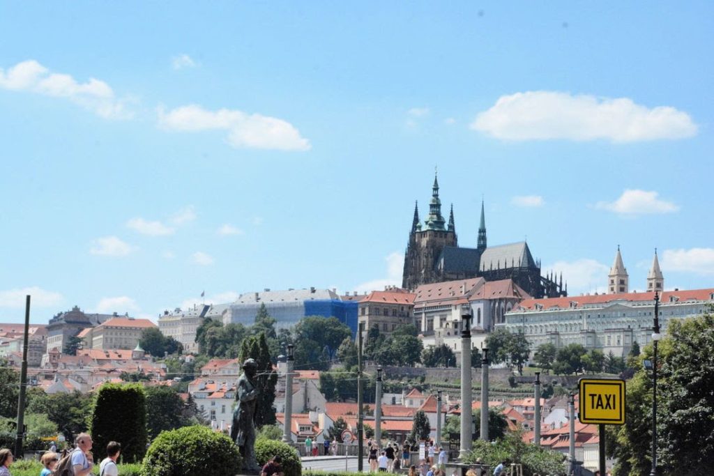 Prague_StVitusCathedral_view_gscinparis