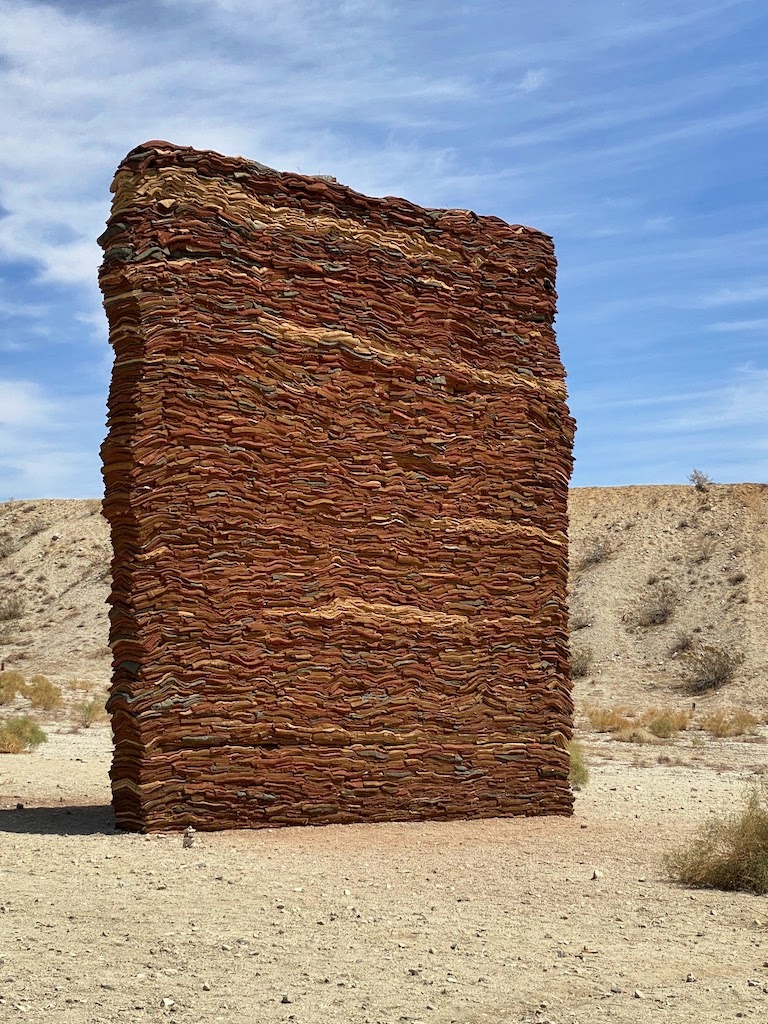 Whatliesbehindthesewalls_3_DesertX2021_gscinparis