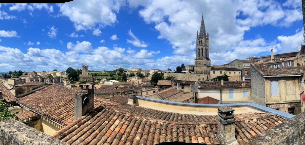 View of the town of St. Émilion gscinparis