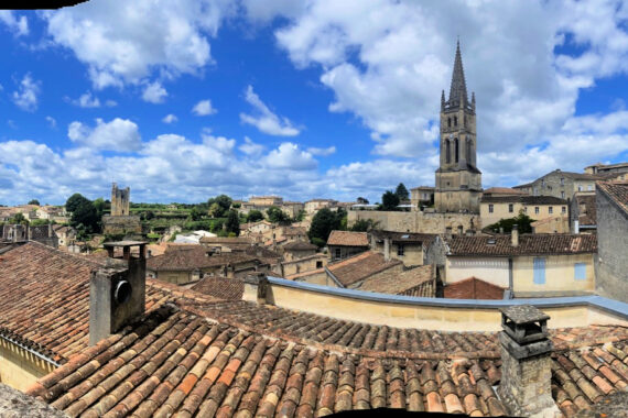 View of the town of St. Émilion gscinparis