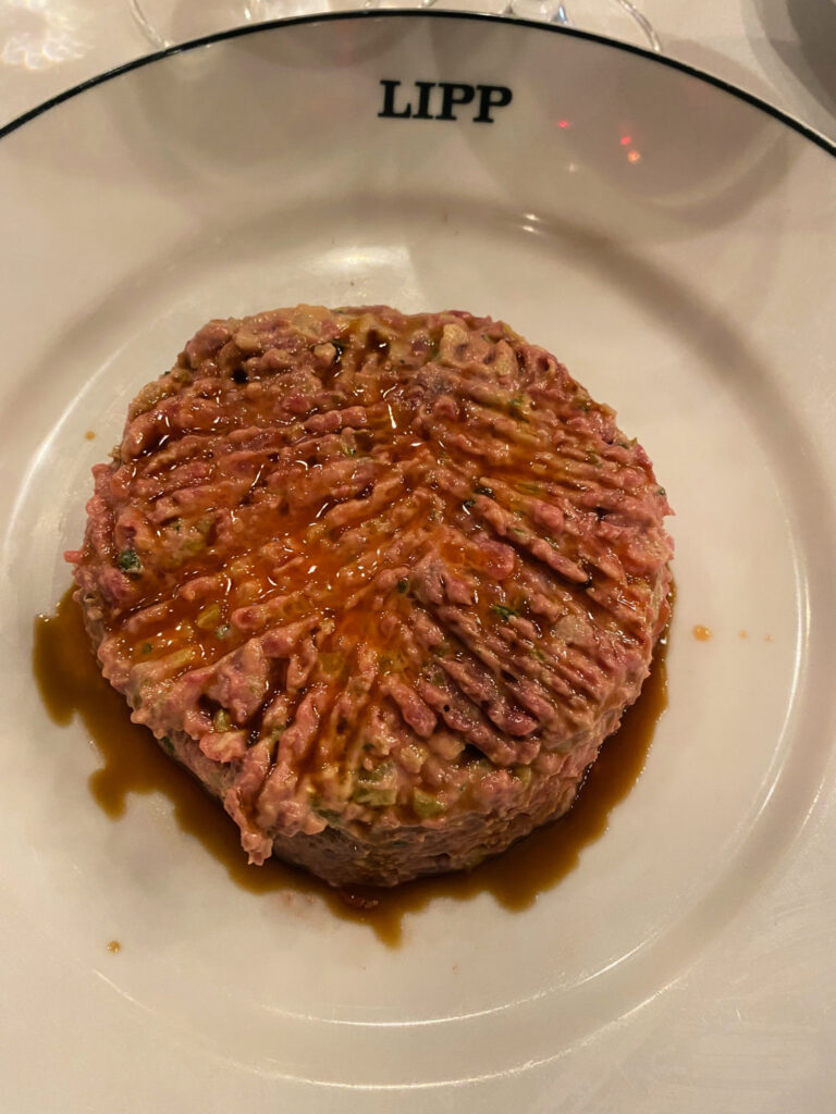 Tartare de boeuf at Brasserie Lipp in Paris gscinparis