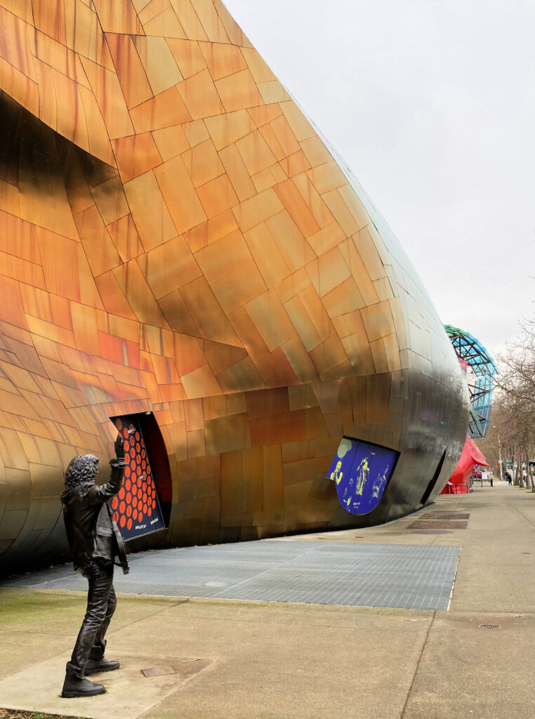 Exterior view of the Experience Music Project building in Seattle_gscinparis