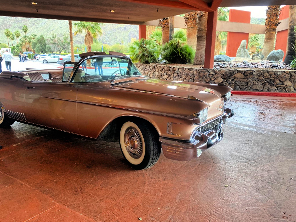 Mid-century entry to the golf Club House, complete with classic car on the Indian Canyons Home Tour during Modernism Week gscinparis