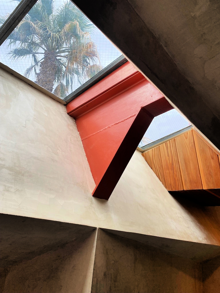 Steel beams at the Lautner Compound in Desert Hot Springs, CA gscinparis