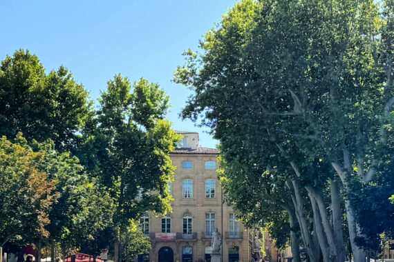 Cour Mirabaeu, Aix-en-Provence, South of France (copyright gscinparis, LLC)