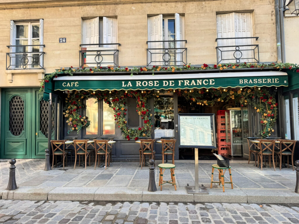 Café in Place Dauphine, Paris (copyright, gscinparis LLC)