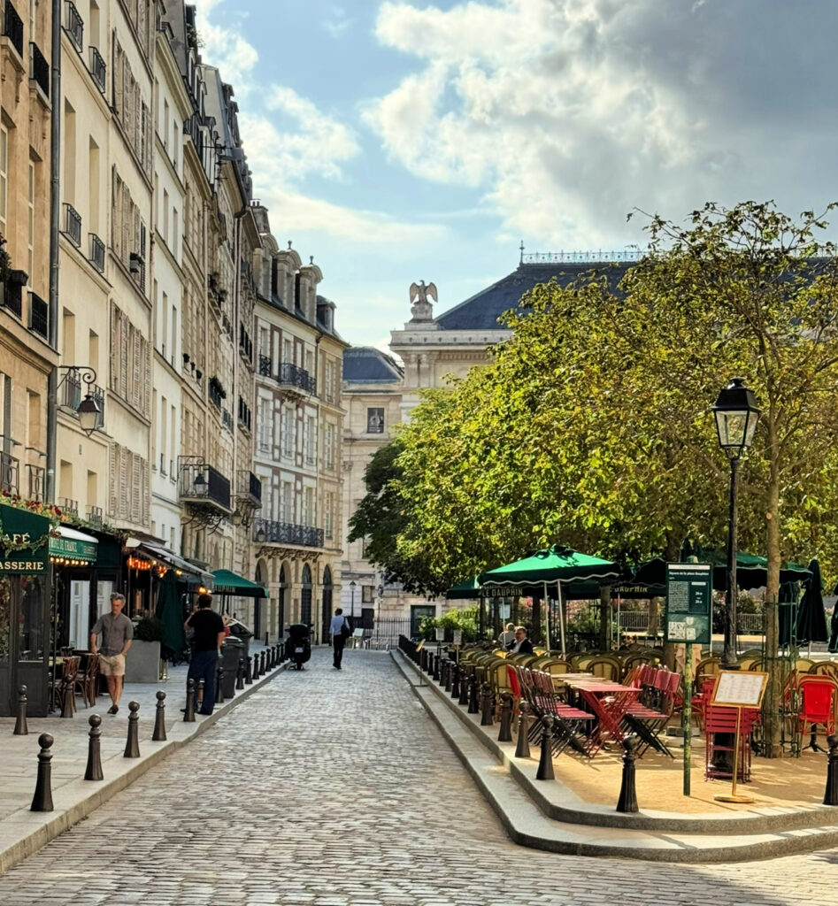 Place Dauphine, Paris (copyright, gscinparis LLC)