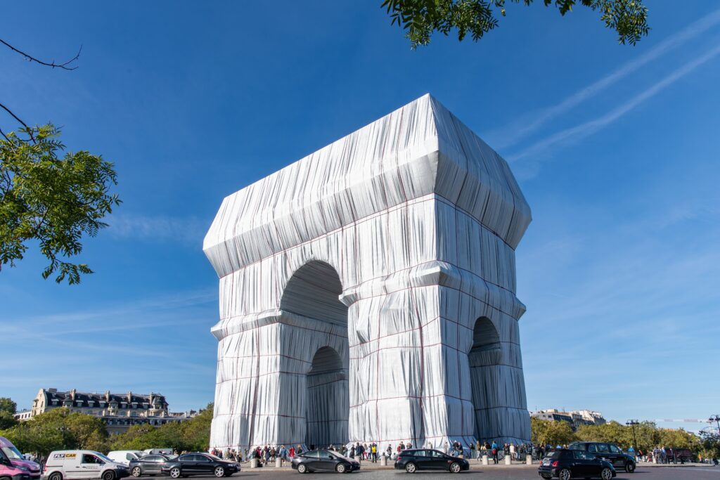 Paris,,France-september,2021;,Low,Angle,View,Of,Wrapped,Arc,De